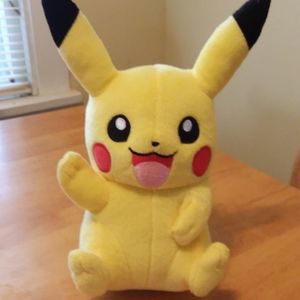 EUC Pikachu Pokemon Plush RARE Tomy USA 2015 Nintendo